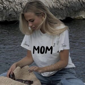 Majica "Mom" sa imenima po želji